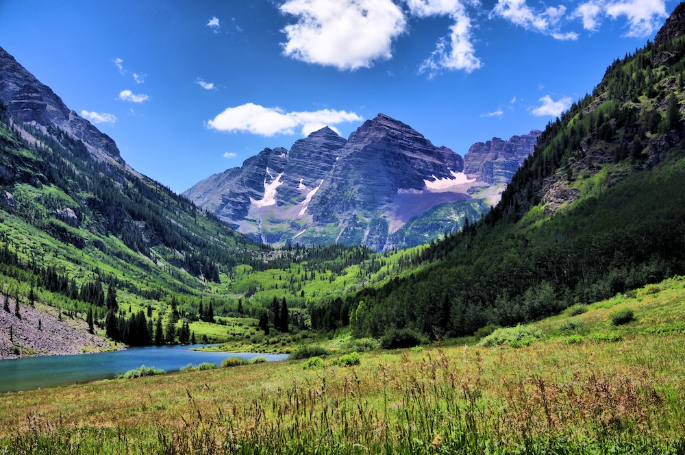 The Maroon Bells mountain peaks with Maroon Lake in the foreground